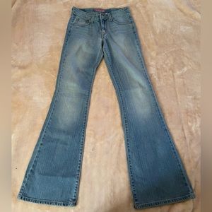 Vintage Y2K Levi’s 519 “Low Flare”